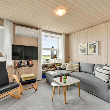 Two-Bedroom Apartment in Hvide Sande Havrvig Buitenkant foto