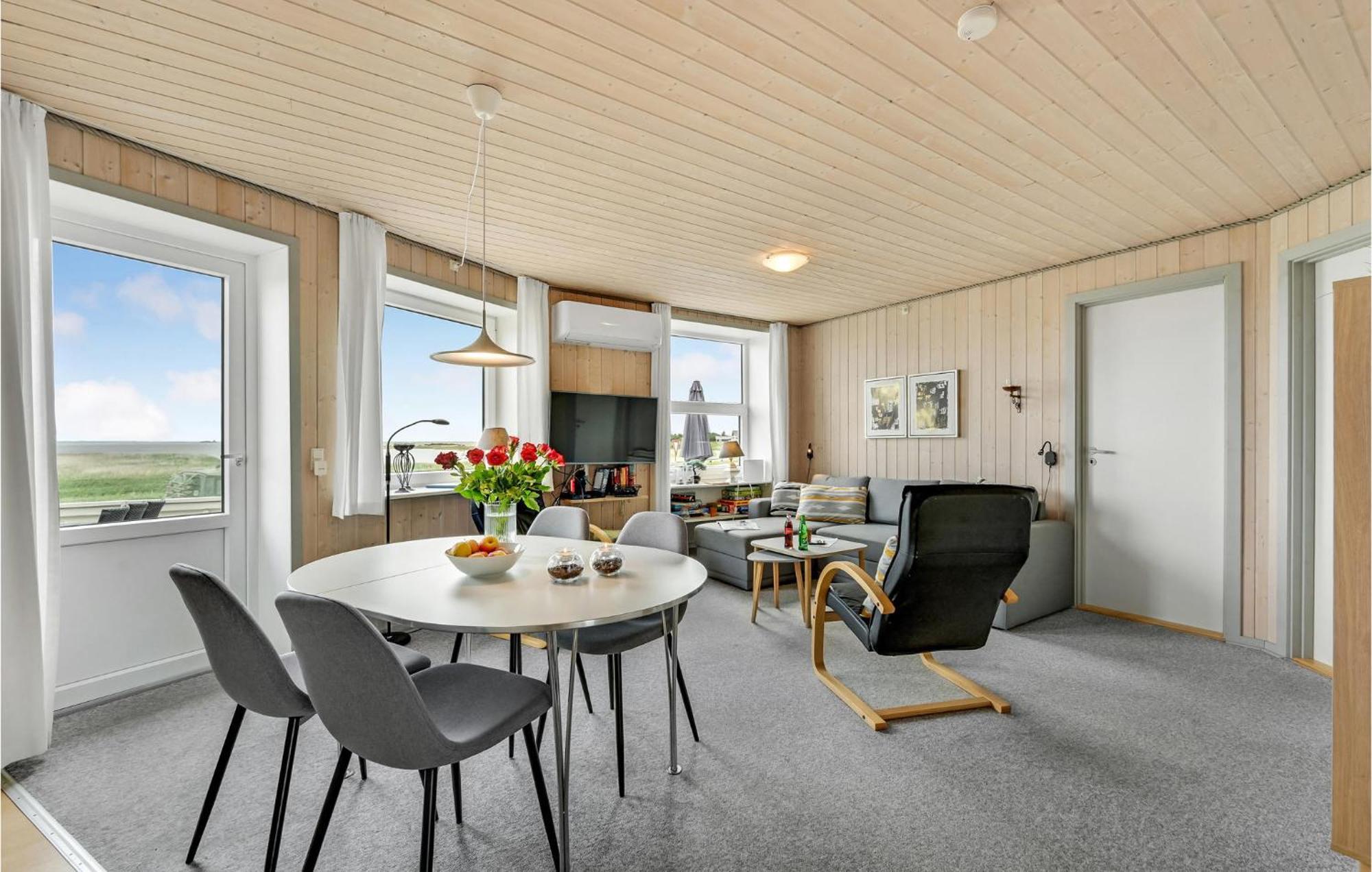 Two-Bedroom Apartment in Hvide Sande Havrvig Buitenkant foto