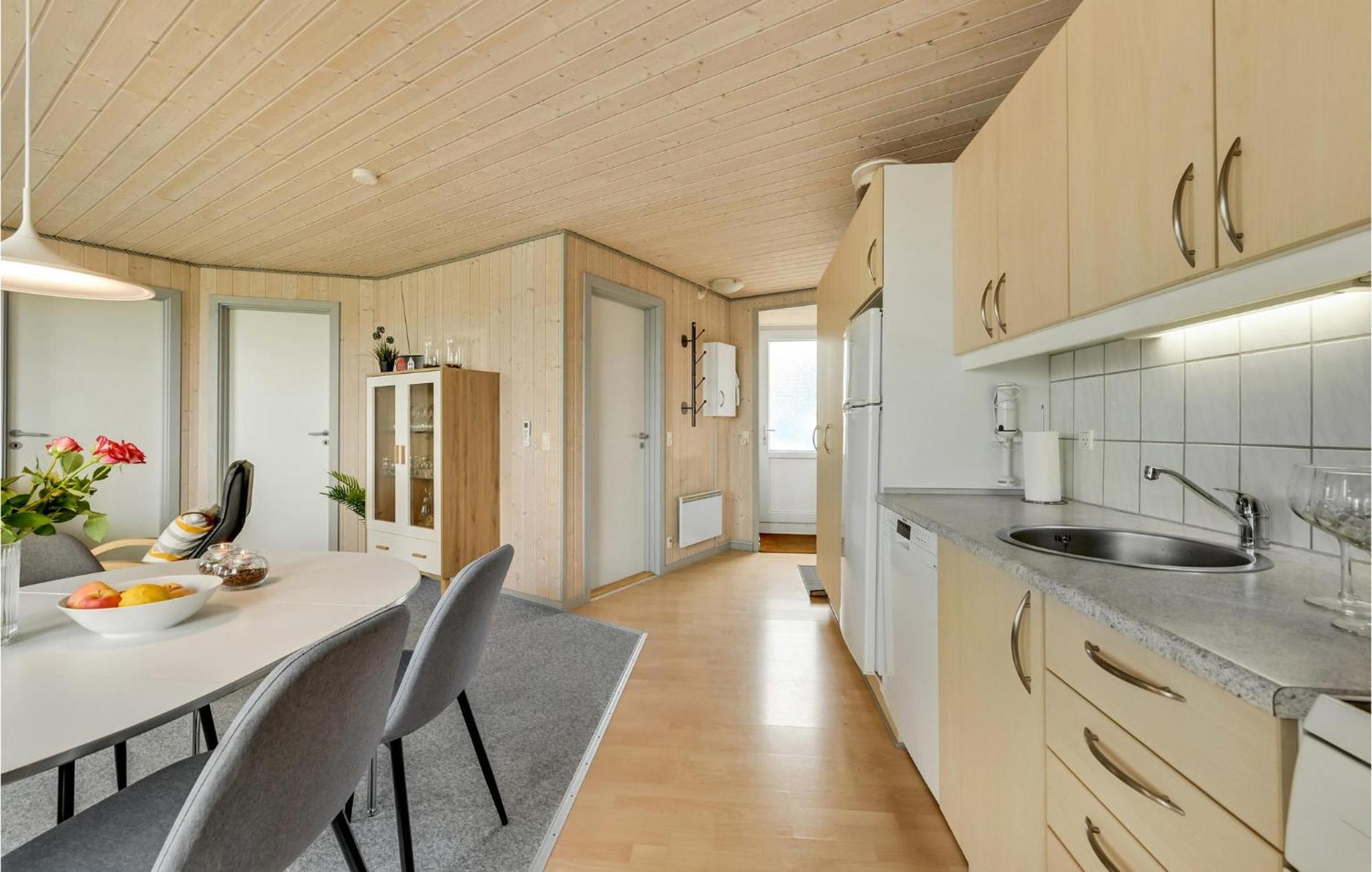 Two-Bedroom Apartment in Hvide Sande Havrvig Buitenkant foto